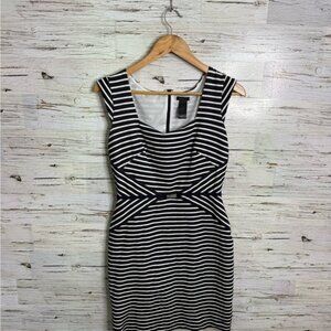 Ann Taylor Black and White Sleeveless Sheath Dress size 4
